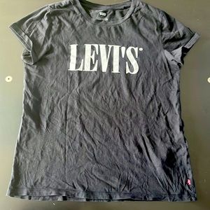 Levi’s tee shirt